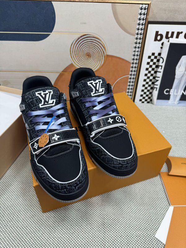 Кроссовки LV Trainer
