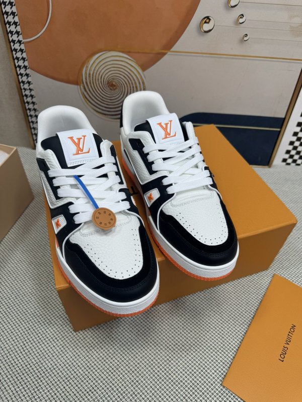 Кроссовки LV Trainer