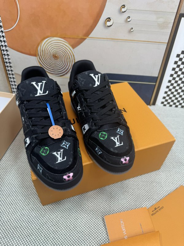 Кросівки LV Trainer