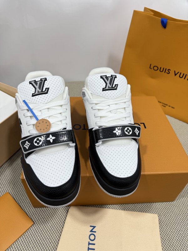Кроссовки LV Trainer