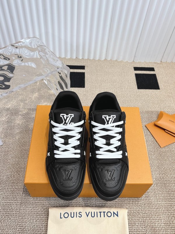 Кроссовки LV Trainer