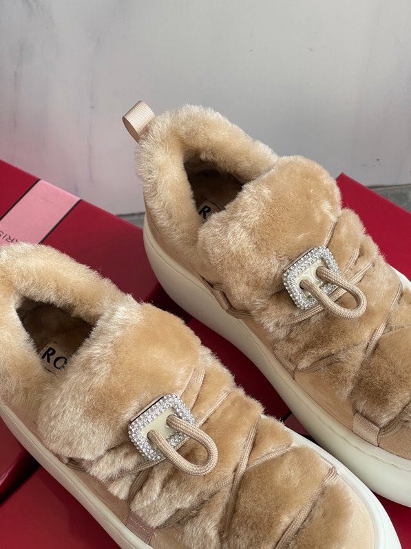 Кроссовки меховые фото 3