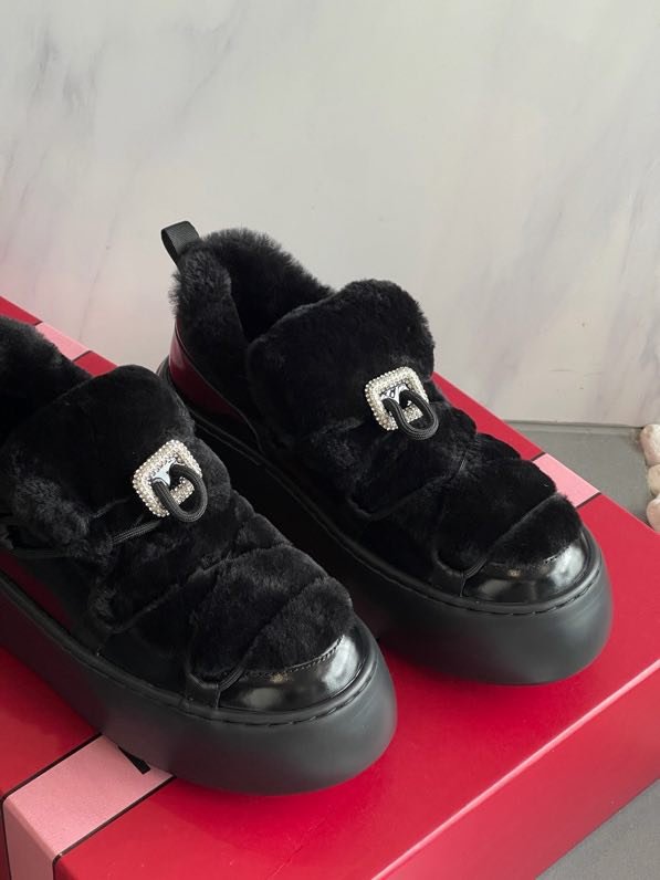 Кроссовки меховые фото 3