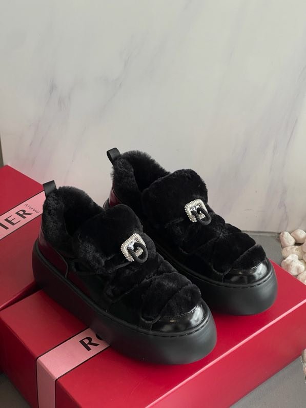 Кроссовки меховые фото 4