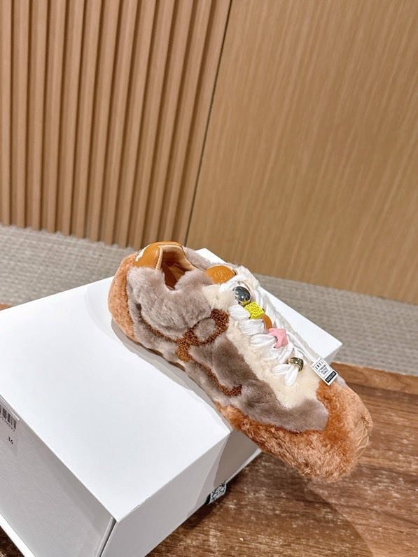 Кроссовки меховые фото 4