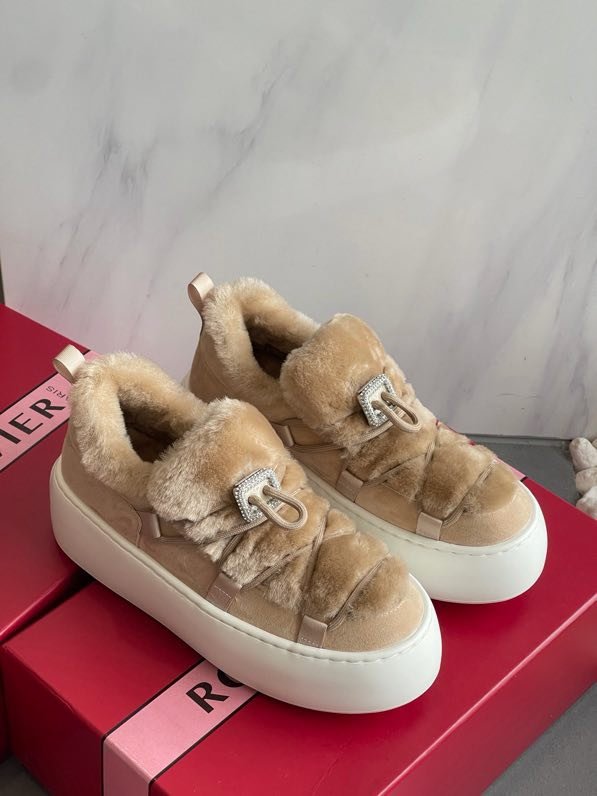 Кроссовки меховые фото 5