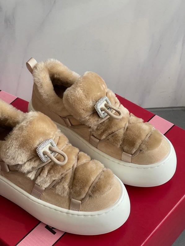 Кроссовки меховые фото 8