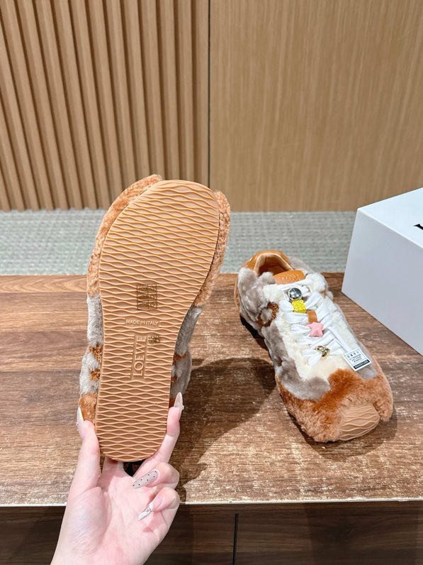 Кроссовки меховые фото 9