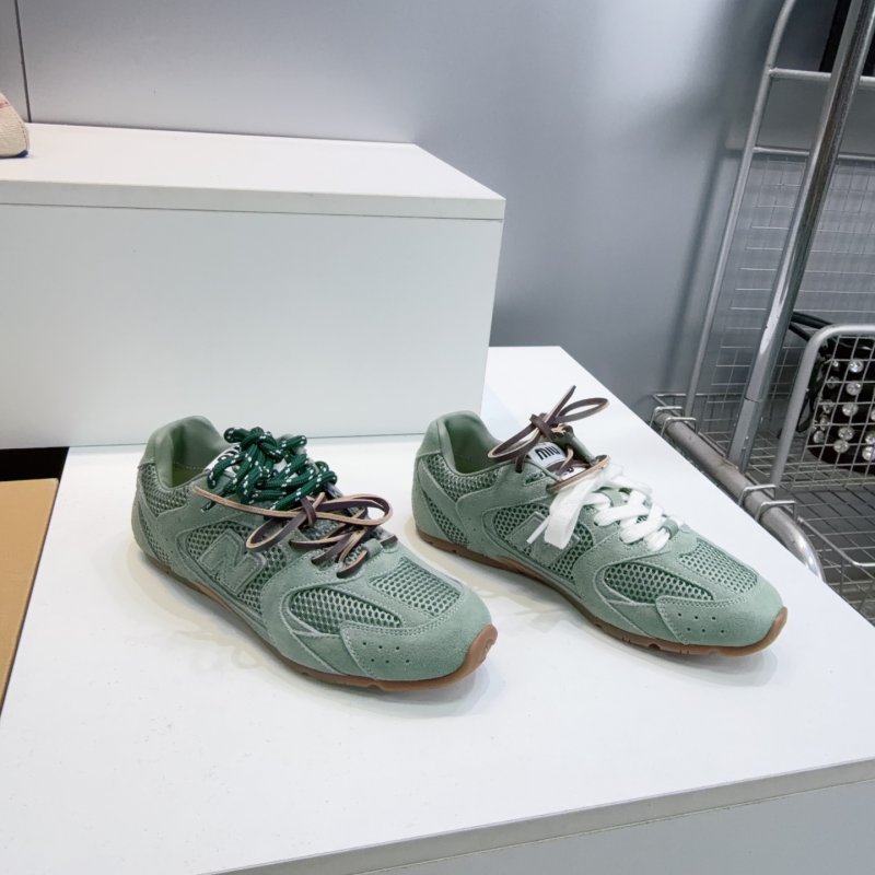 Кроссовки MIU MIU x New Balance 530