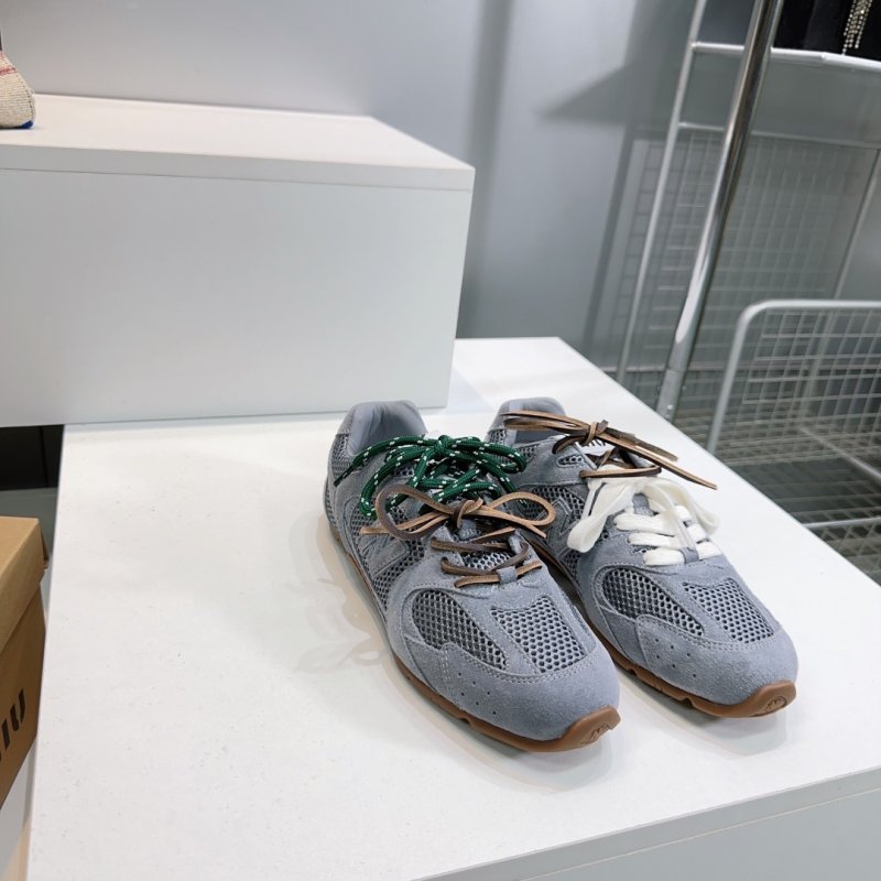Кроссовки MIU MIU x New Balance 530