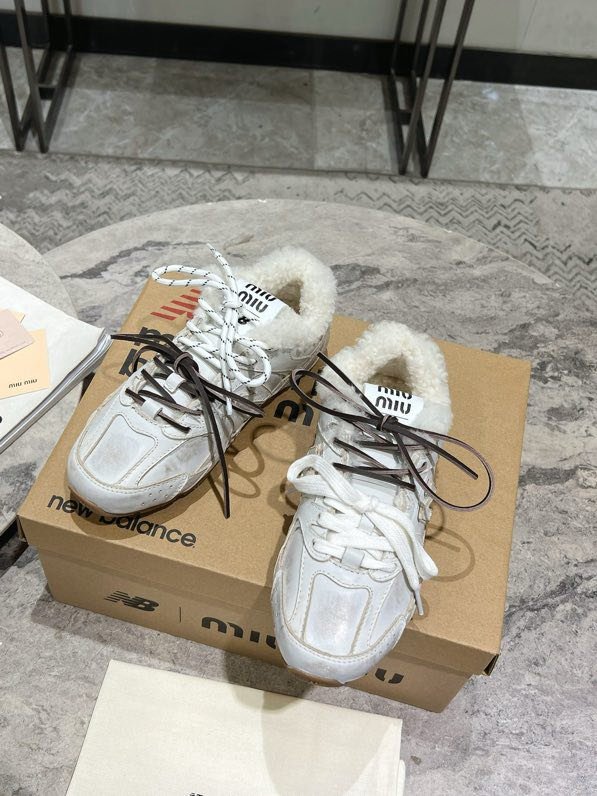 Кроссовки Miu Miu x New Balance на меху