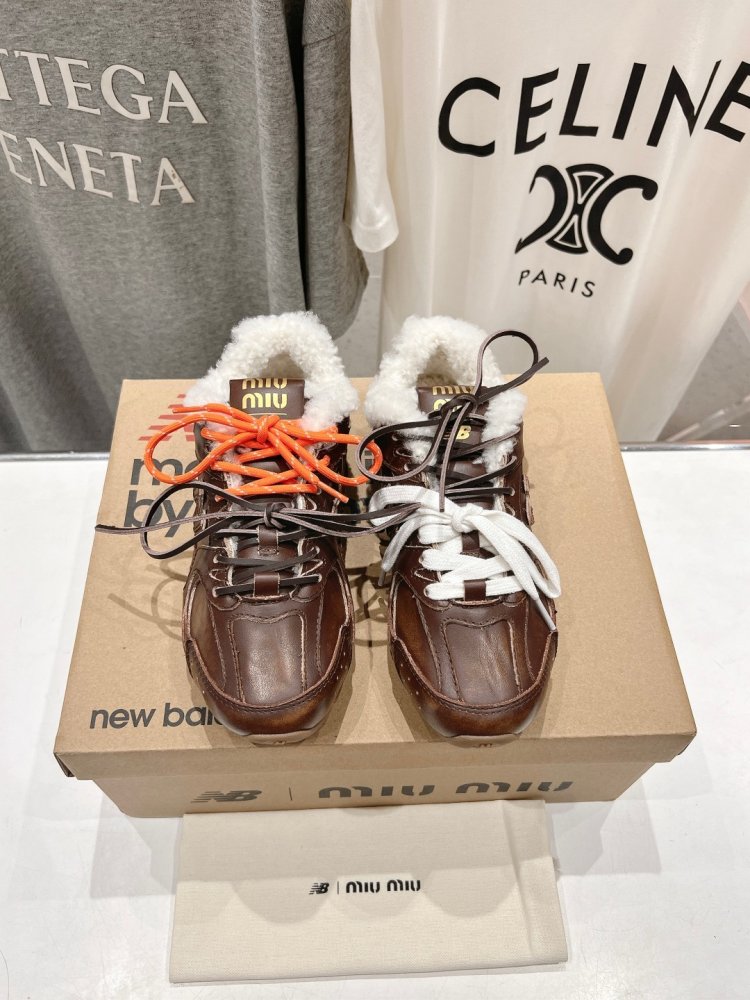 Кроссовки Miu Miu x New Balance на меху