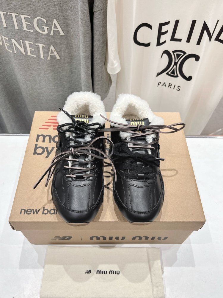 Кроссовки Miu Miu x New Balance на меху