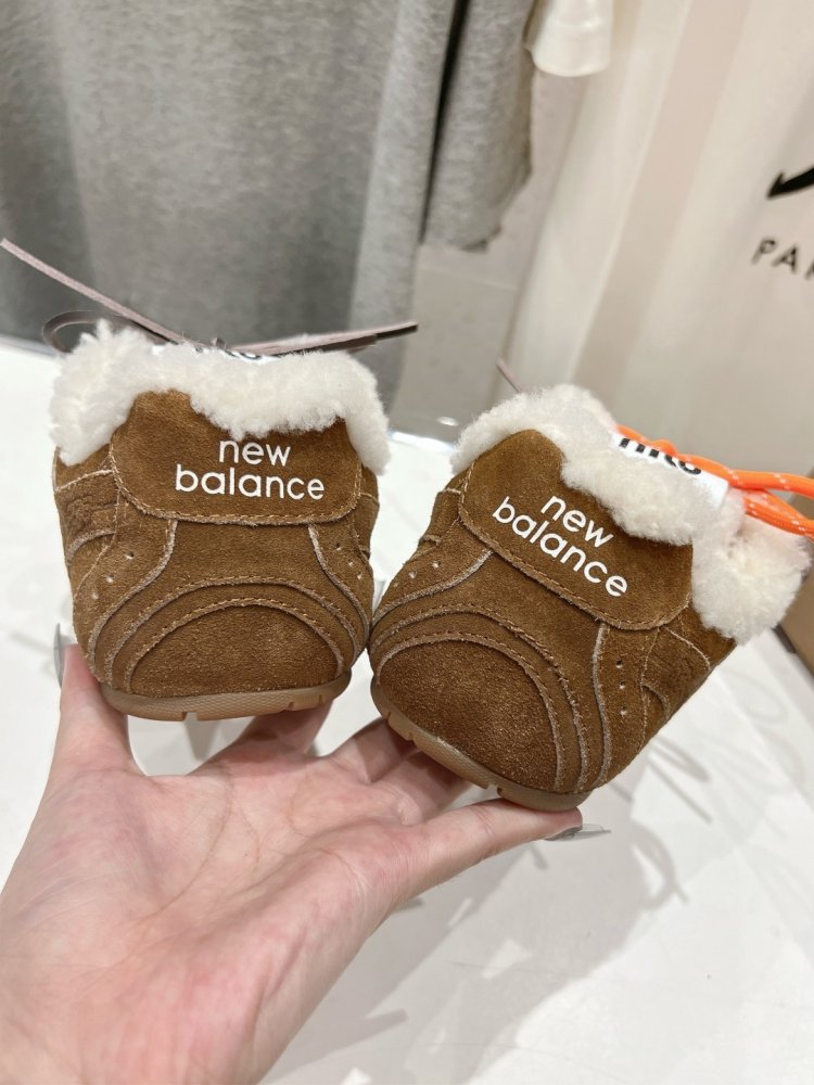 Кроссовки Miu Miu x New Balance на меху фото 8