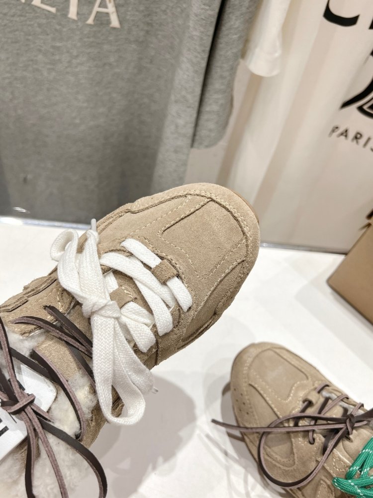 Кросівки Miu Miu x New Balance на хутрі фото 8