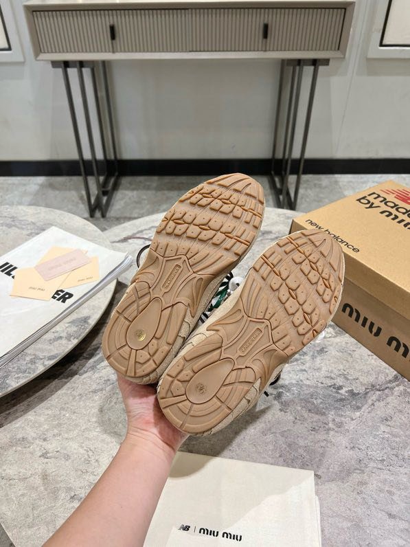 Кроссовки Miu Miu x New Balance на меху фото 9