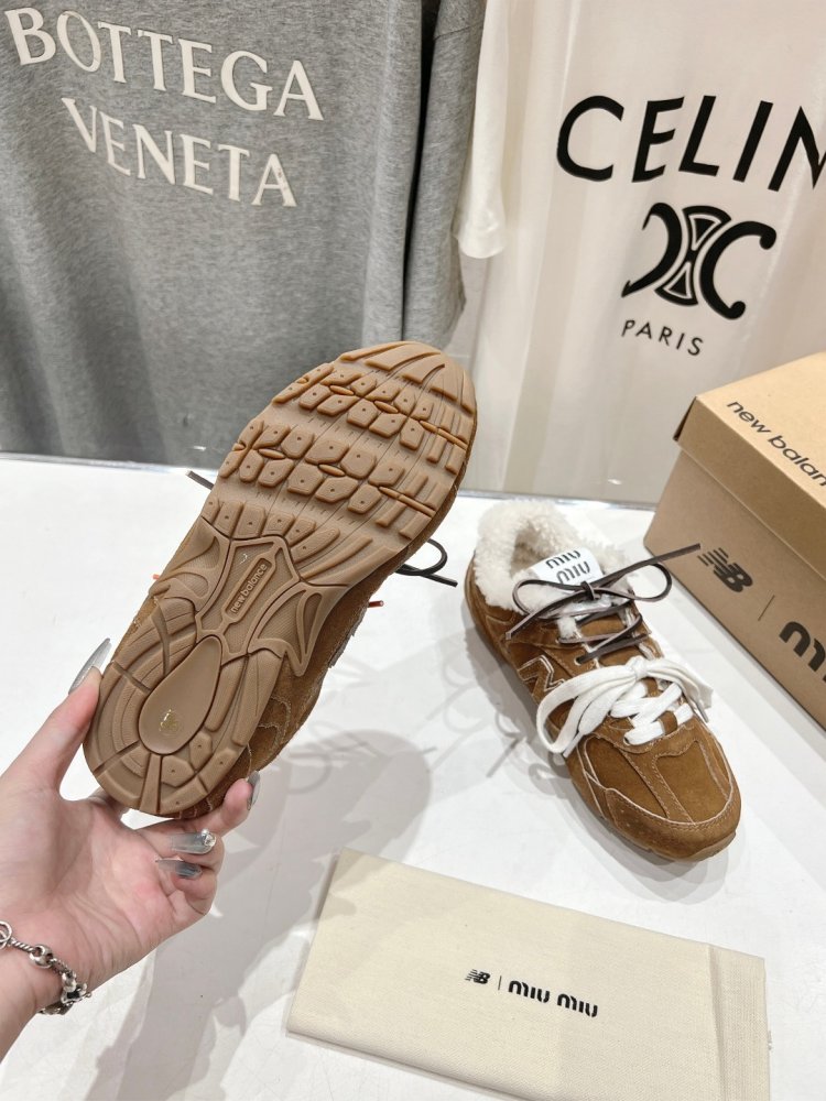 Кроссовки Miu Miu x New Balance на меху фото 9