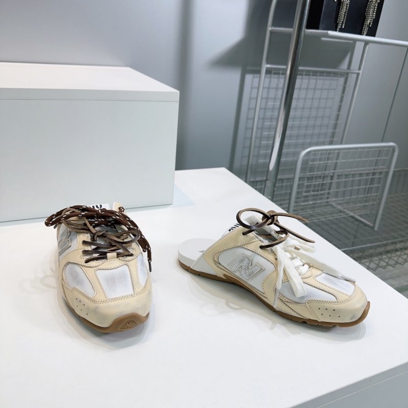 Кроссовки мюли MIU MIU x New Balance 530