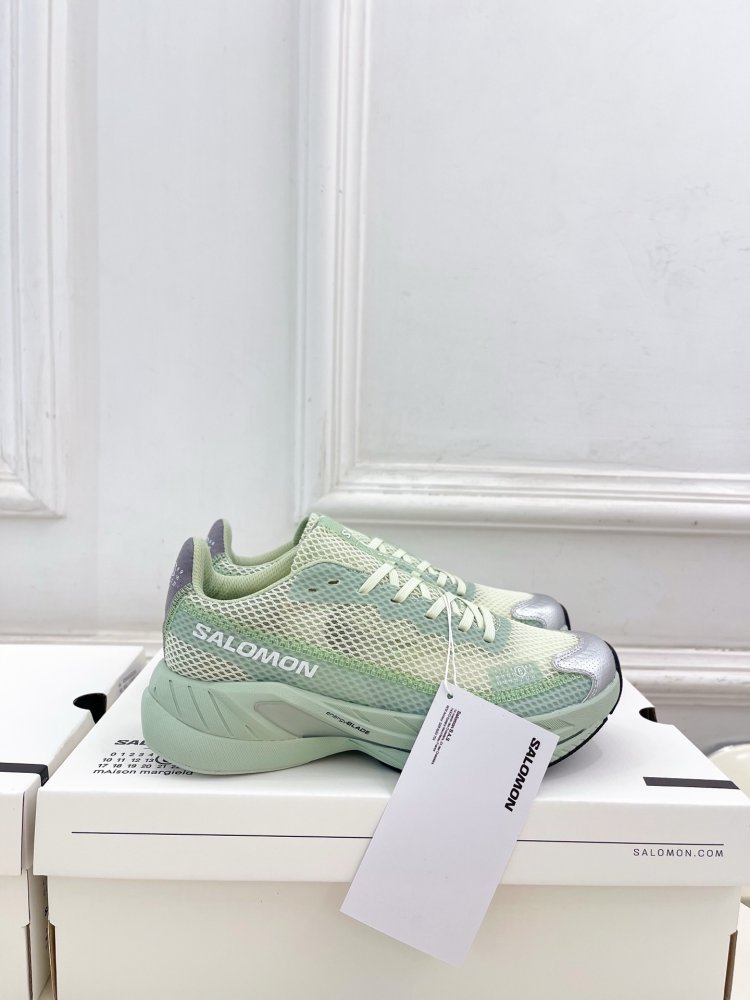 Sneakers MM6 x Salomon фото 2