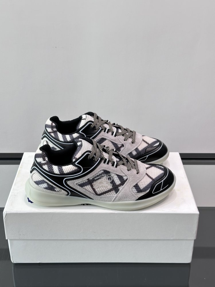 Sneakers men's Burberry Matrix
