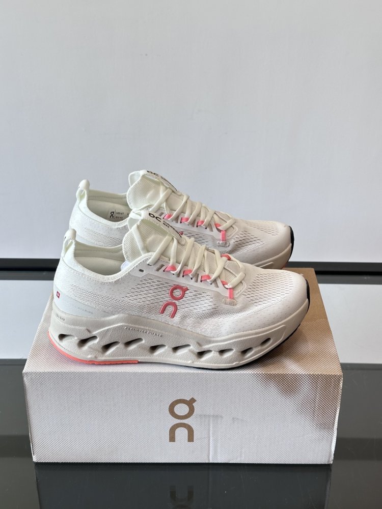 Кроссовки мужские Cloudsurfer Max