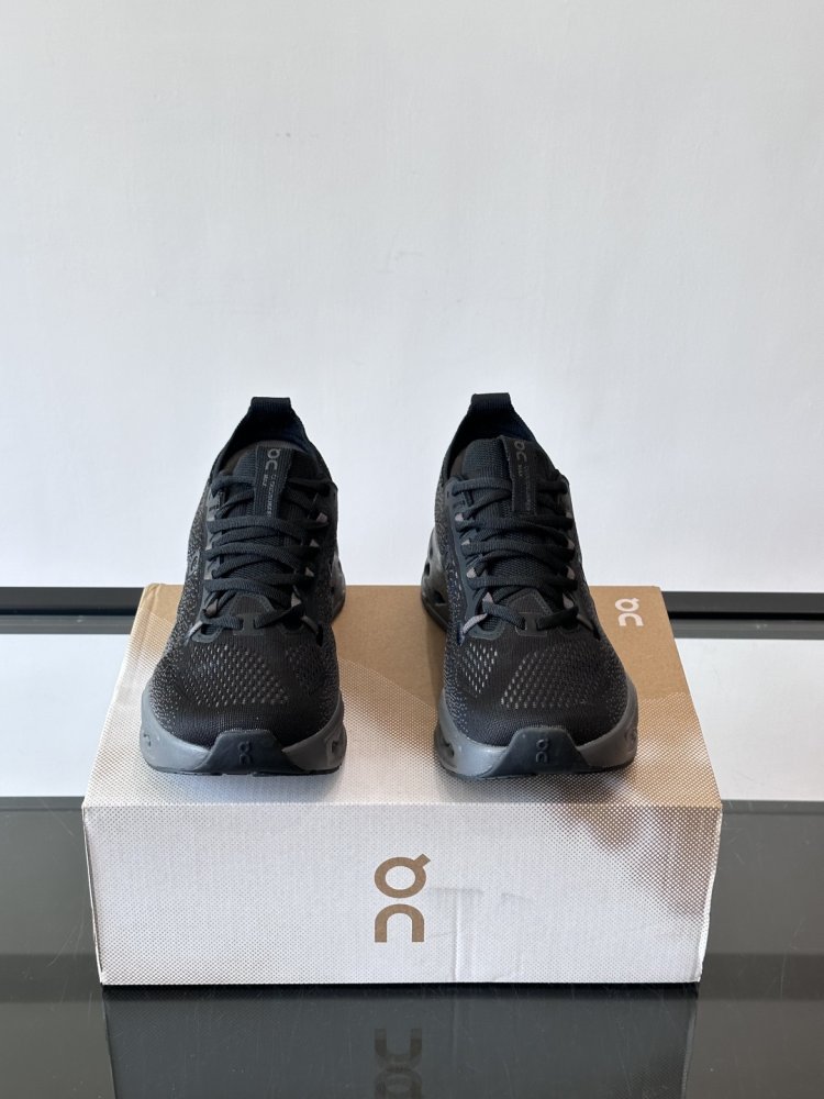 Кроссовки мужские Cloudsurfer Max фото 2