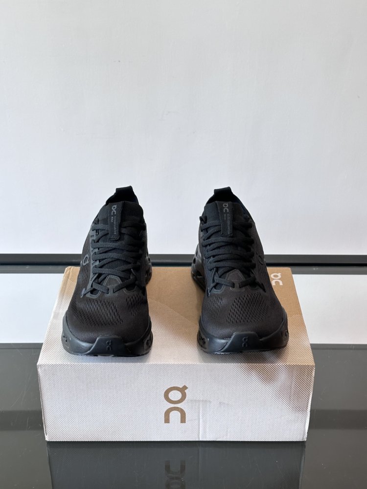 Кроссовки мужские Cloudsurfer Max фото 2