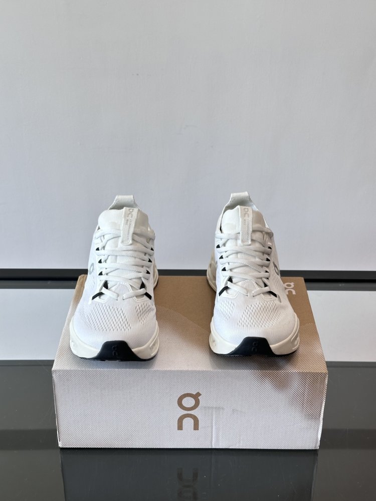 Кроссовки мужские Cloudsurfer Max фото 2