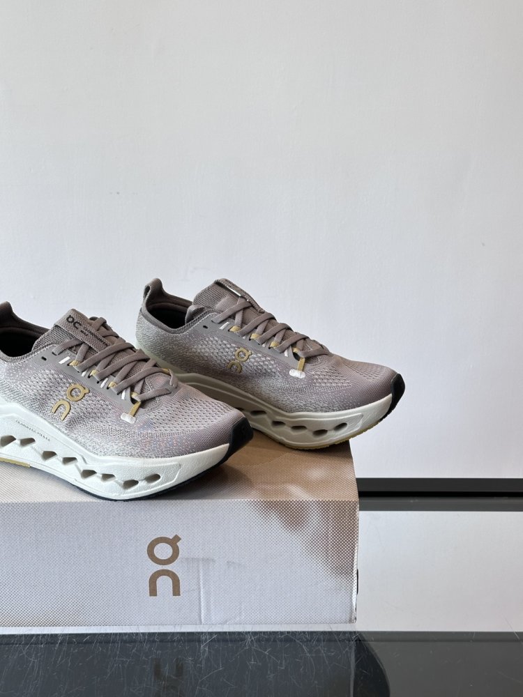 Кроссовки мужские Cloudsurfer Max фото 7