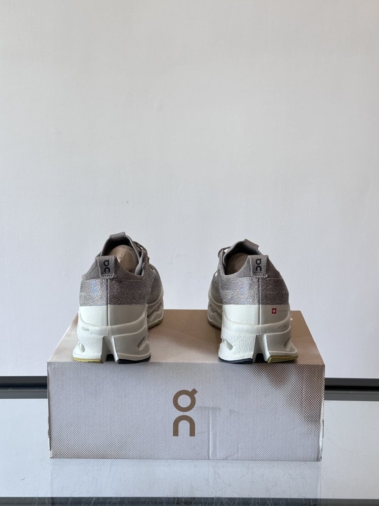 Кроссовки мужские Cloudsurfer Max фото 8