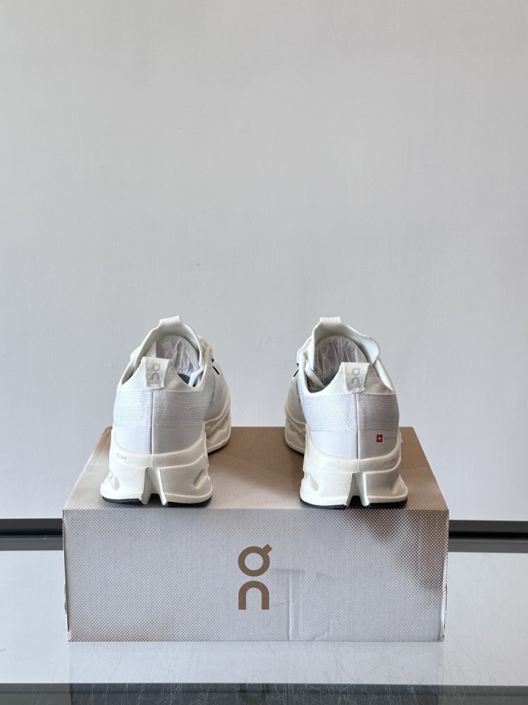 Кроссовки мужские Cloudsurfer Max фото 8