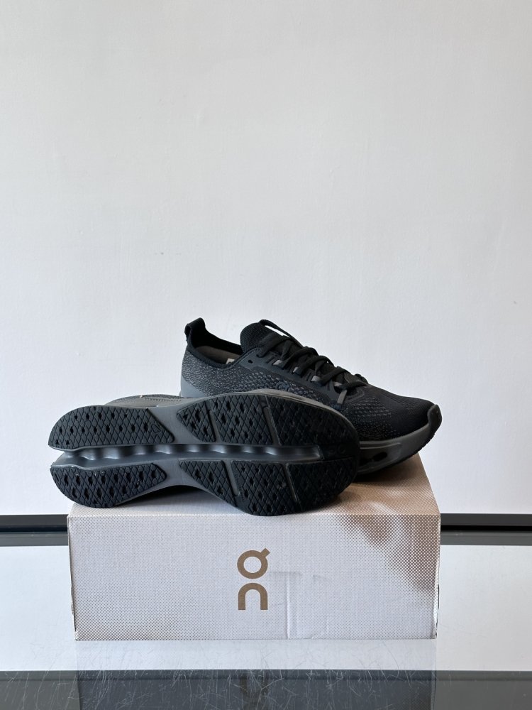 Кроссовки мужские Cloudsurfer Max фото 9