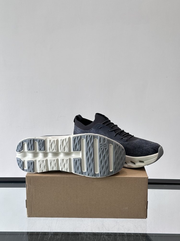 Sneakers men's LOEWE X ON Cloudtilt фото 9