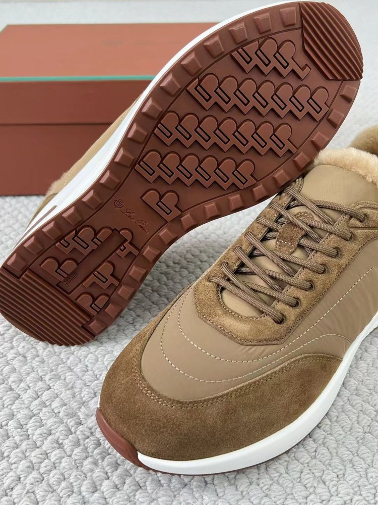 Sneakers men's on fur winter фото 6