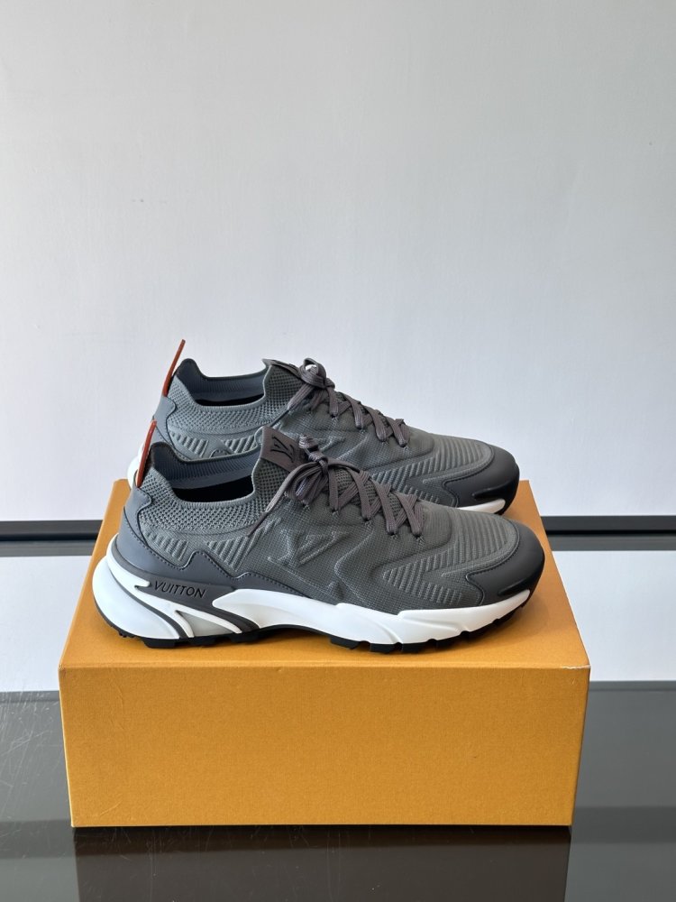 Кроссовки мужские Run Away