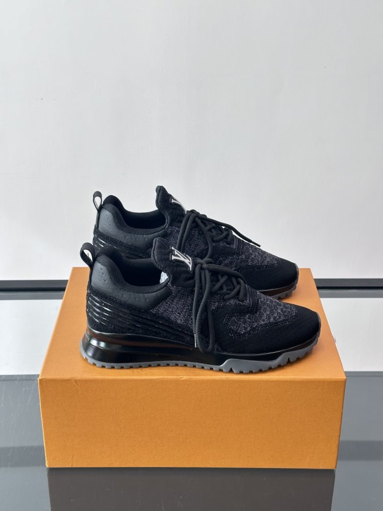 Кроссовки мужские Run Away