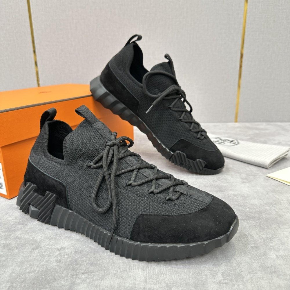 Кросівки чоловічі