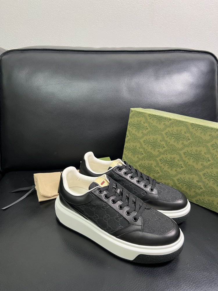 Кроссовки мужские