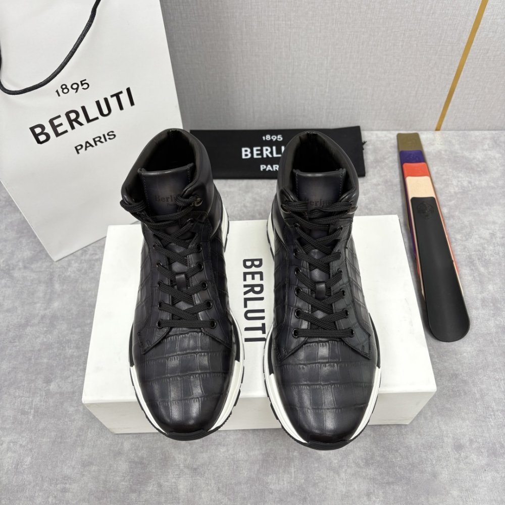 Кроссовки мужские