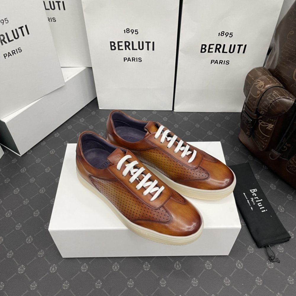 Кроссовки мужские