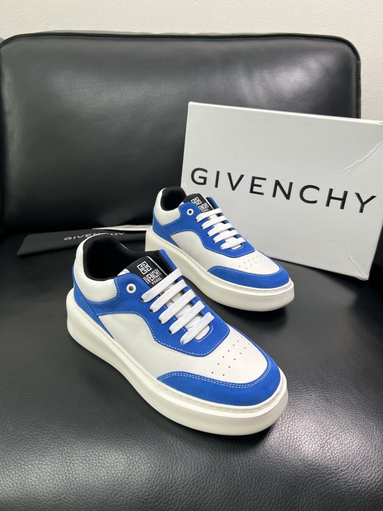 Кросівки чоловічі