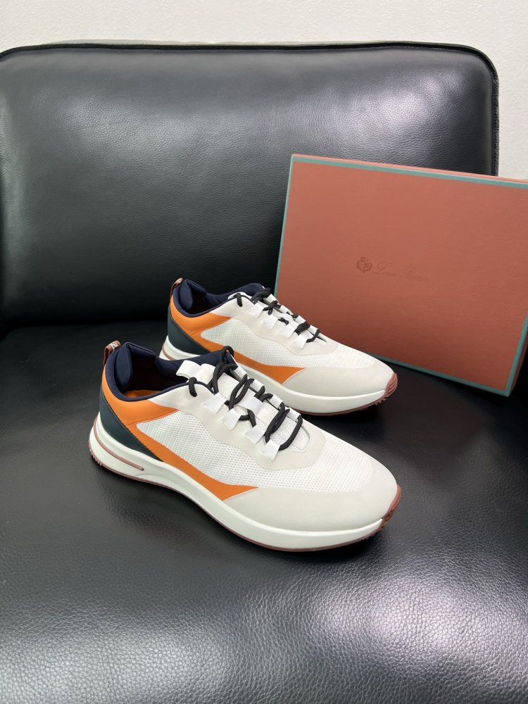 Кросівки чоловічі