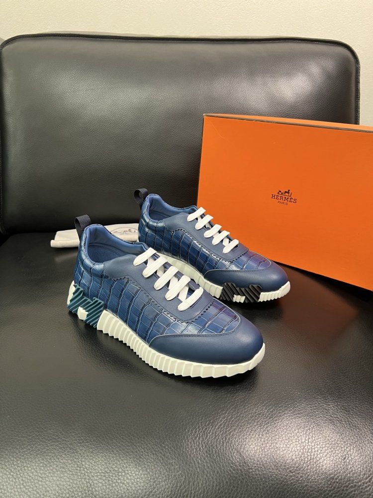 Кросівки чоловічі