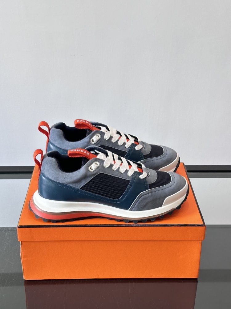 Кросівки чоловічі