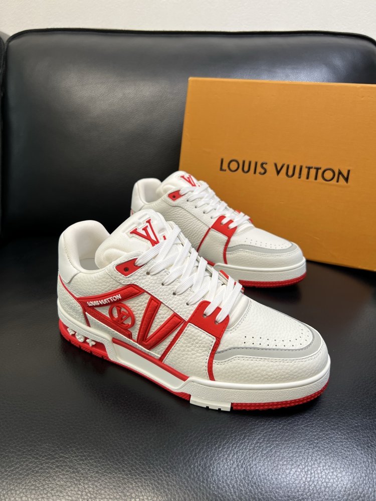 Кросівки чоловічі