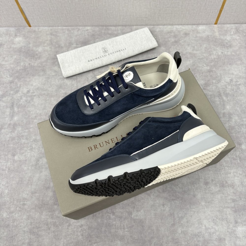 Кросівки чоловічі