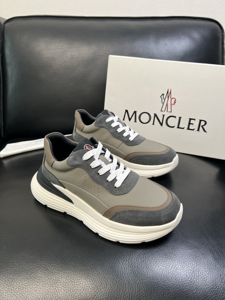 Кросівки чоловічі