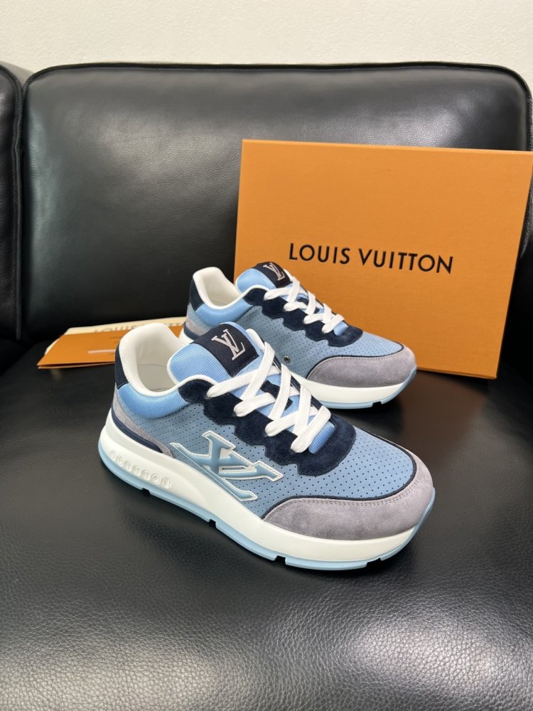 Кросівки чоловічі