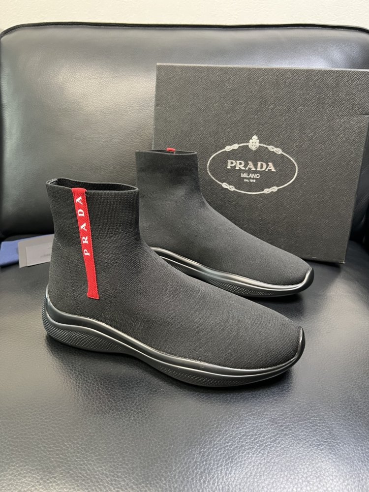 Кросівки чоловічі