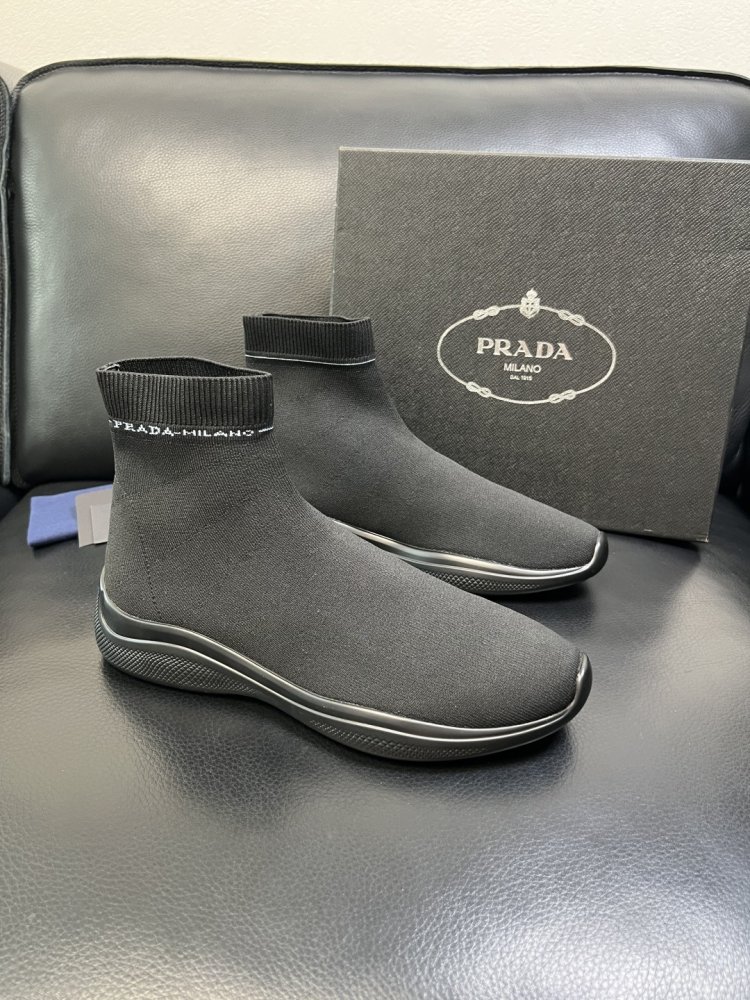 Кросівки чоловічі